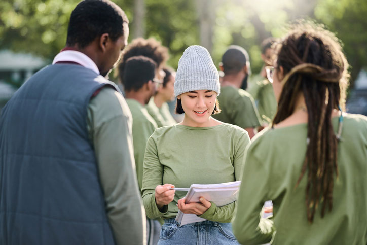 volunteers in the park