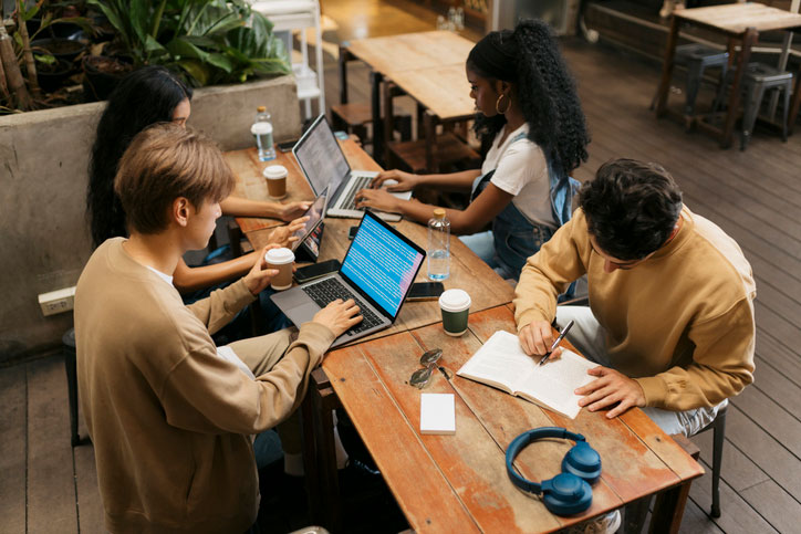 students studying in a cafe